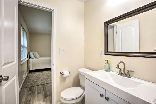 Convenient Atlanta Home, 9 Mi To Downtown!