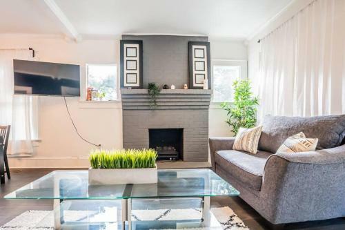 Restful Bungalow Patio Free Parking 3 Miles Dt