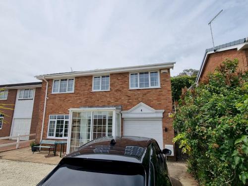 Pass The Keys Stunning Waterside Retreat With Estuary Views