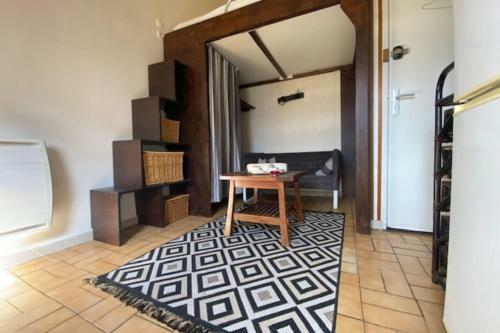 Apartamento Studio At 2 Steps From The Port Of Caen!