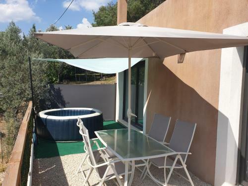 Rez De Villa Vue Dominante Avec Spa