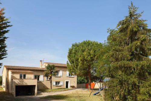 Apartamento Ideal Vacation Home For 4 With Garden