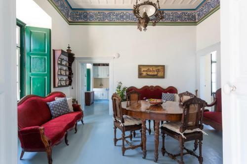 Villa 1800 Mansion