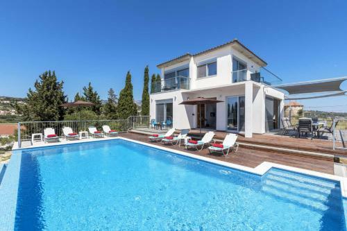Villa Katrina By Villa Plus