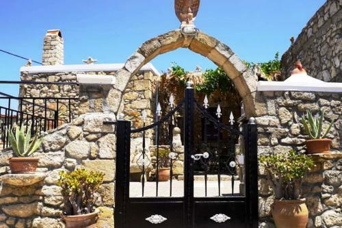 Traditional Creta Stone House In Serenity Village