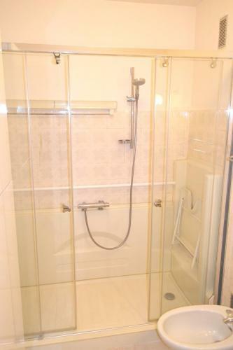 Apartamento Spacieux 2 Pi�ces Traversant, Adl Riviera