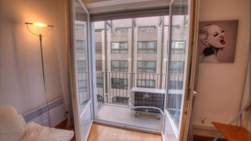 Apartamentos 2 Pi�ces 57 Rue D'antibes 2 �toiles