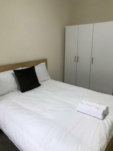 Apex Fox Street Apartment With Free Parking