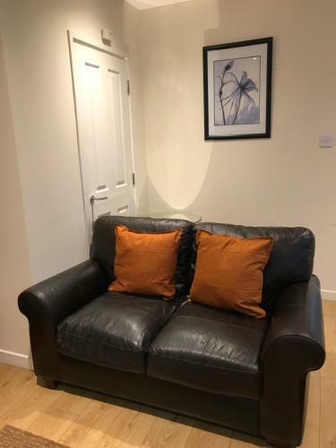 Apex Fox Street Apartment With Free Parking