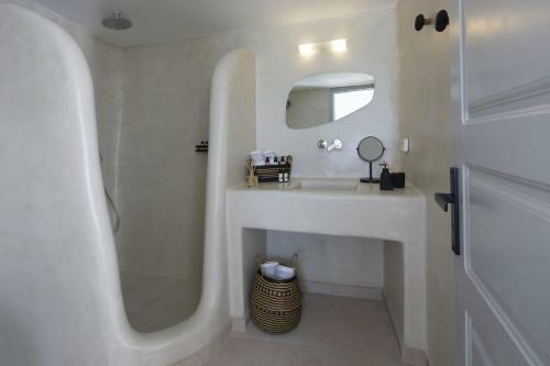 Villa El Verano Suites