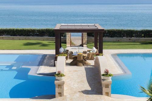 Villa Paralia Beachfront Residence