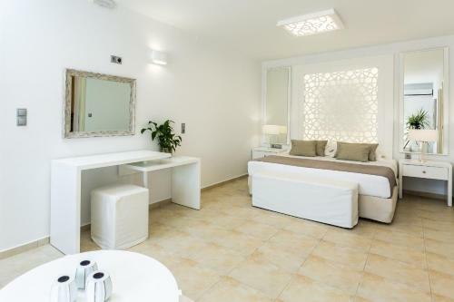 Villa Paralia Beachfront Residence