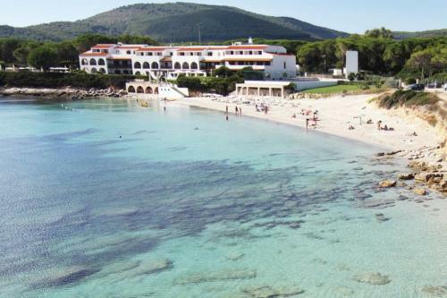 Villa Bali - Charming Seafront Apartment Fertilia