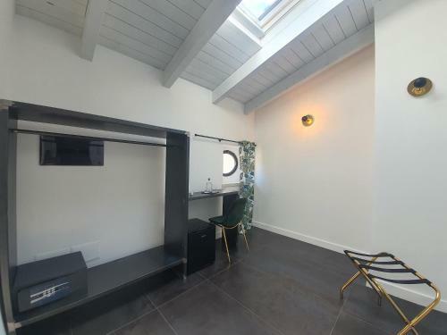 Hostal Belu - Fondi Holiday Rooms