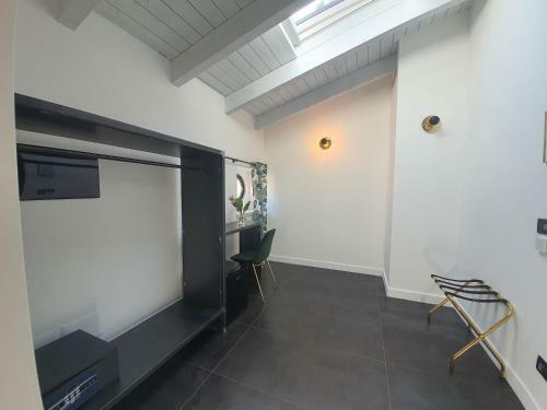Hostal Belu - Fondi Holiday Rooms