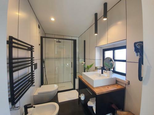 Hostal Belu - Fondi Holiday Rooms