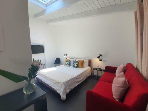 Hostal Belu - Fondi Holiday Rooms