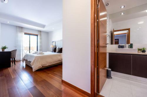 Ba�a Da Luz - Sea View Luxury Apartment