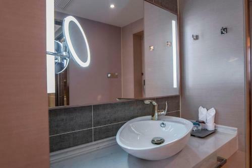 Lavande Hotel Yishui Wande Plaza
