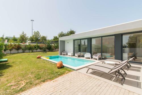 Villa 91 By Algartur