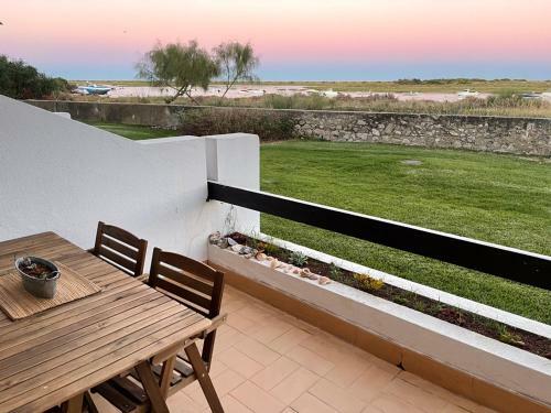 Lovely Apartment With Balcony - Beach Front Line By Lovelystay