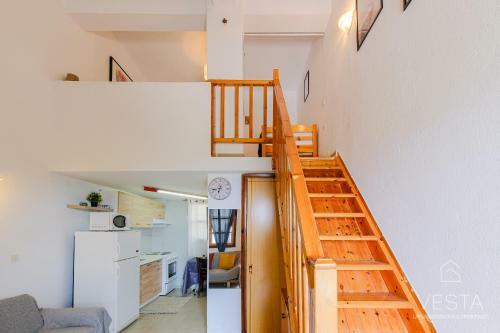 Ilios Loft Apartment With Sea Views, 200m From Beach