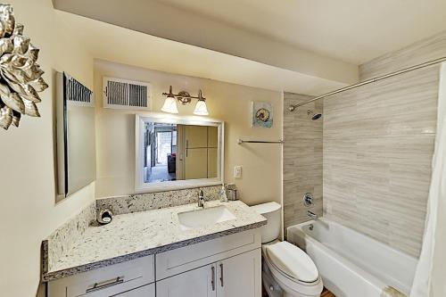 Kuhio Plaza Condo 702