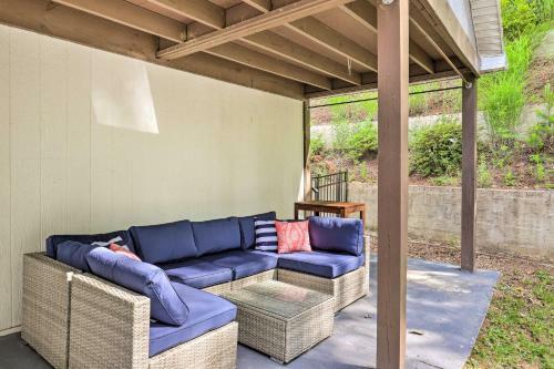Tree-lined Firefly Hideaway Leicester Home!