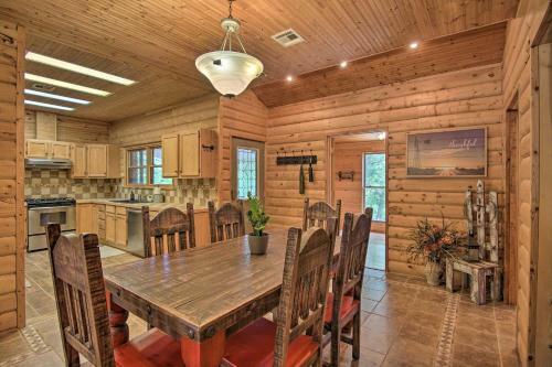 Hilltop Hideaway Vian Cabin With Covered Deck!