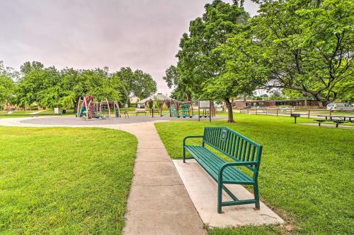 Quaint Tulsa Home With Yard, 5 Mi To Downtown!
