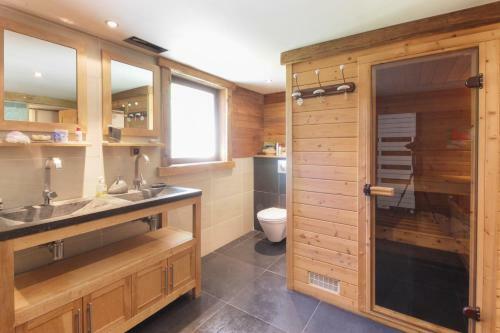 Chalet Yolo, Vall�e De Chamonix - Sauna Et Jacousi