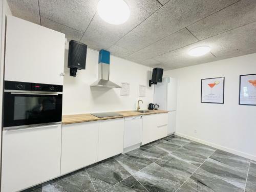 Aday - Luxurious 3 Bedroom - Modern Living Apartment