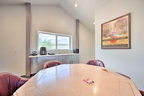 Unique Cornville Retreat With Game Room And Deck!
