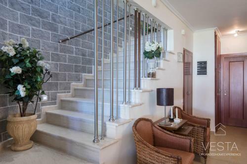Galini Villa, 3 Bdrms, Sea Views & Private Garden