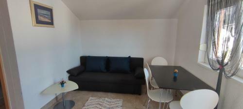 Apartmani Godini?