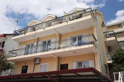 Apartamentos Topla