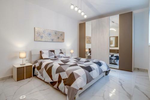 Stylish 2br Apartment In Central St Julians