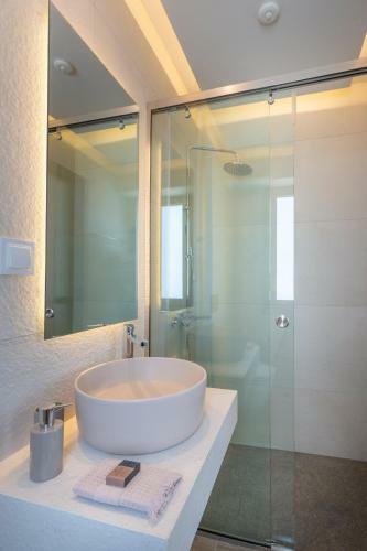 Luxurious Villa Aqua - With 2 Heated Pools