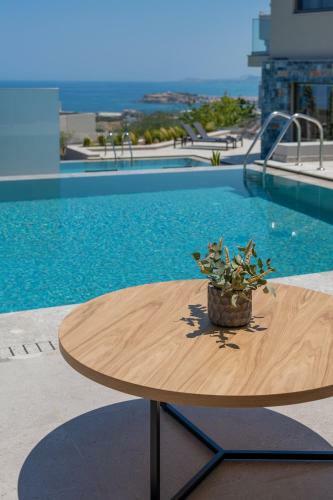 Luxurious Villa Aqua - With 2 Heated Pools