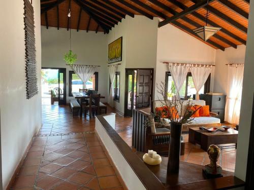 Villla Celeste, 5 Minutes From Lake Calima
