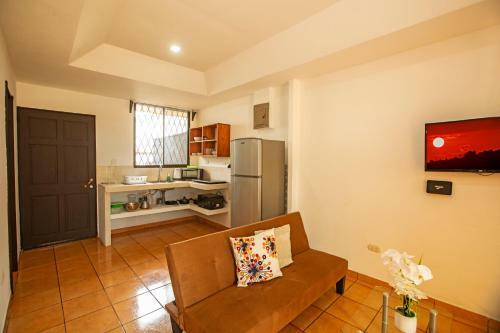 Armonia #8 - Beachside 2br Apartment In Playas Del Coco