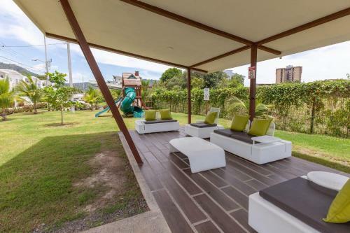 Bright & Airy 2br Condo Minutes From Jaco Beach