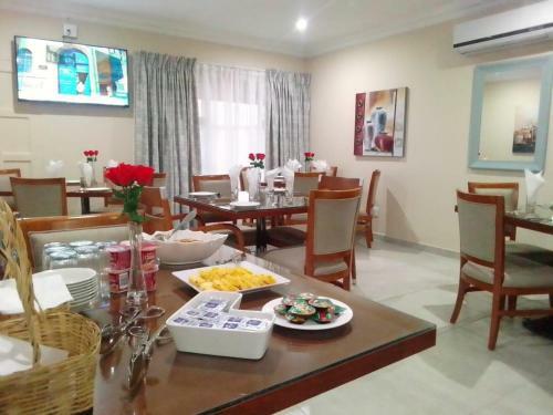Benoni N12 Hotel