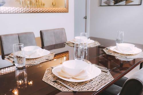 Apartamento 2 Bedroom Avida Storey 1 With Balcony