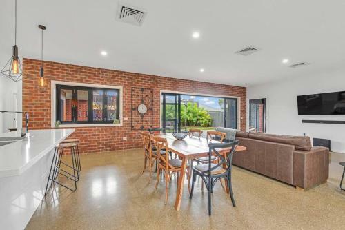 Villa Simone - Tranquil Hideaway In The Heart Of Echuca