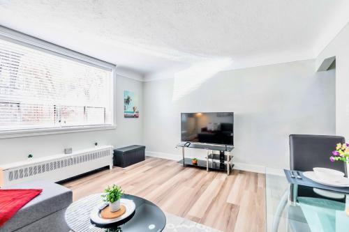 Bright And Spacious 1br Apartment W King Bed And Netflix