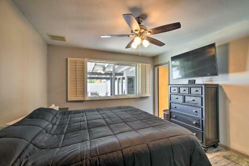 Charming Home Less Than 11 Mi To Downtown Phoenix!
