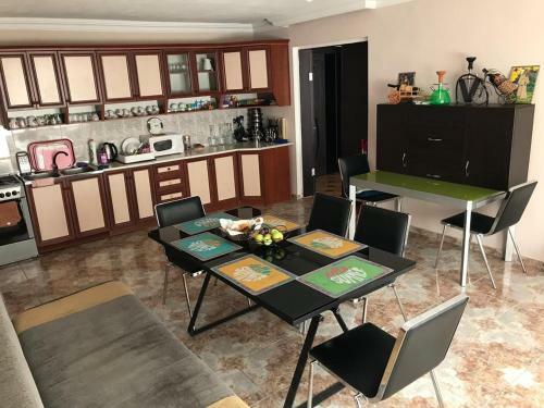 Hostal We Welcome Guesthouse