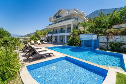 Villa Pleasant House With Private Pool In Fethiye