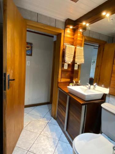 Casa Aconchegante Em Bairro Pr�ximo Ao Centro !